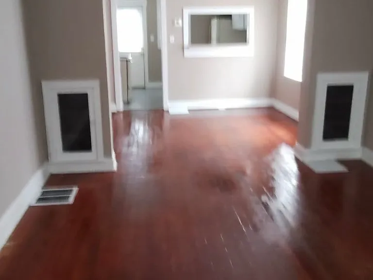 1405 N Chester Ave — Photo 1
