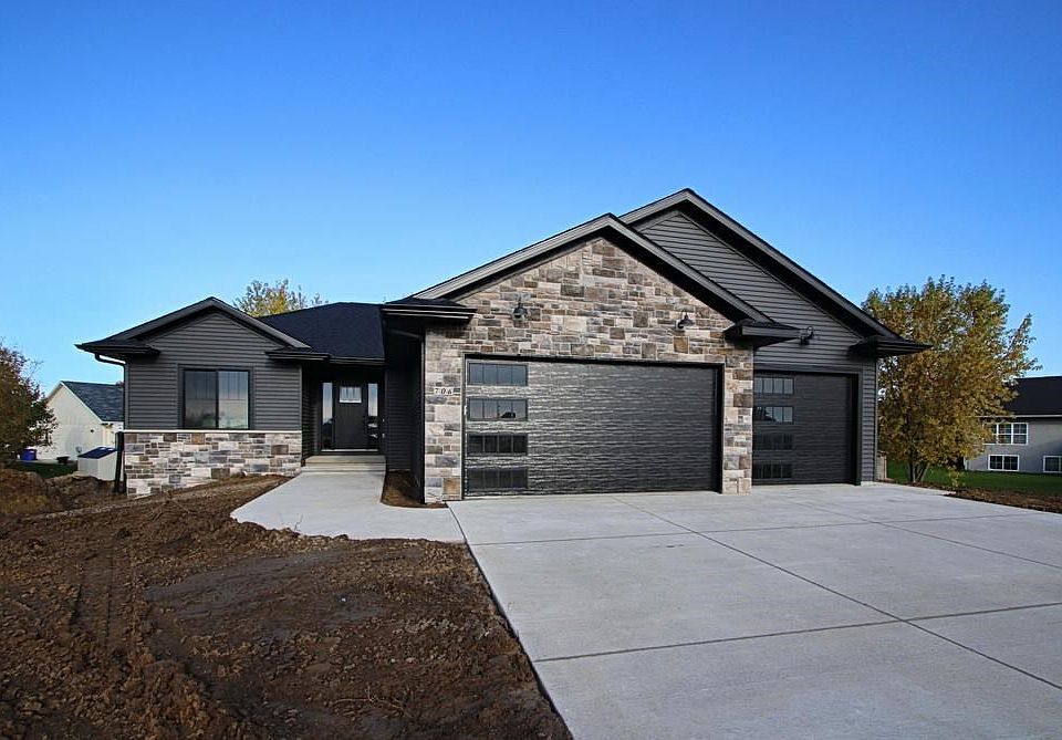 1st image of 4102 Barbaro Ave