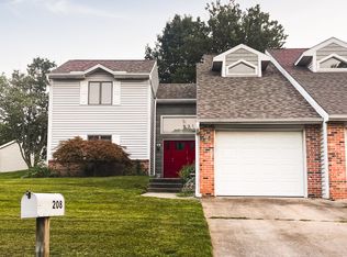 208 Briarcrest Ct, Columbia, MO 65203