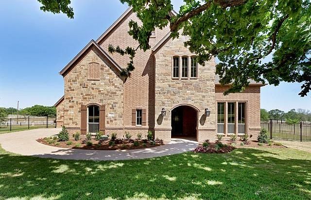 1st image of 7308 Diamond Oaks Dr