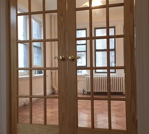 2nd image of 42 W 72nd St APT 6B