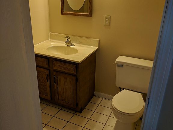 3rd image of 3439 Statewood Dr