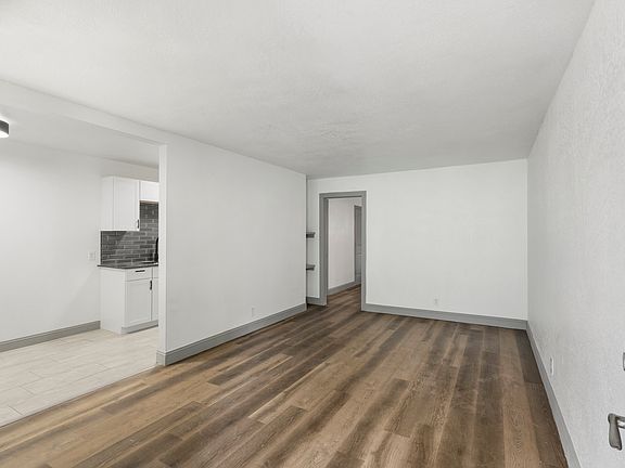 5th image of 1132 S Rockford Ave #3