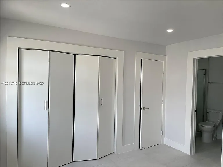 6820 SW 13th Ter — Photo 10