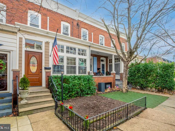 451 Seville St, Philadelphia, PA 19128