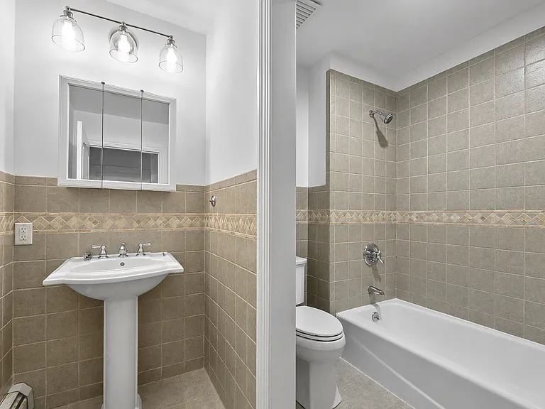 122 Helen Ct — Photo 20