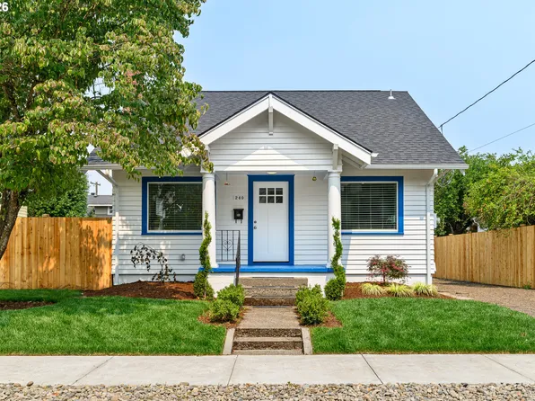 240 E Clarendon St, Gladstone, OR 97027