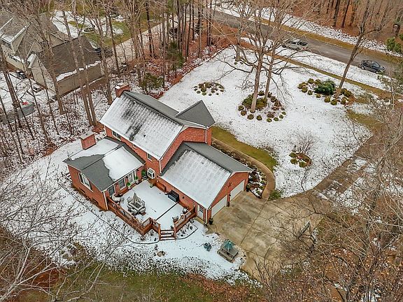 2nd image of 4139 Somerset Dr