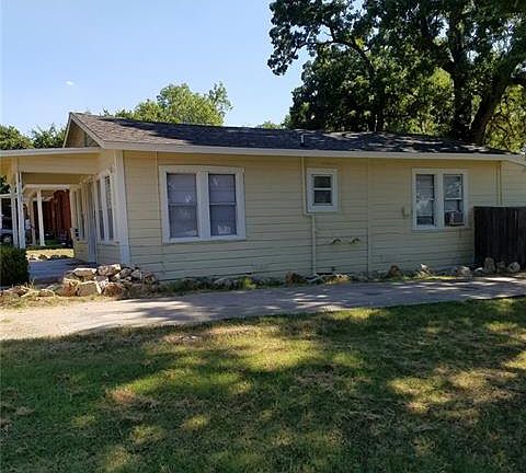 3rd image of 3225 Hiawatha Trl