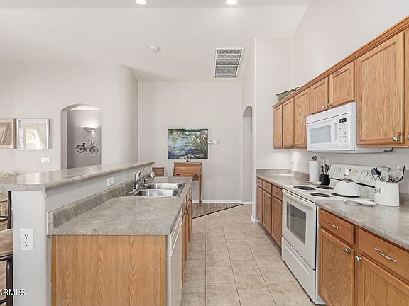 5th image of 35487 N SHORTHORN Trail