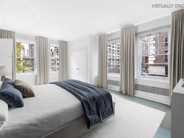 1075 Park Avenue image 6 of 21