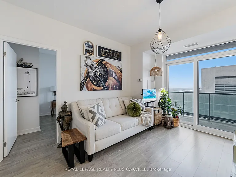 2087 Fairview St #2207 — Photo 9