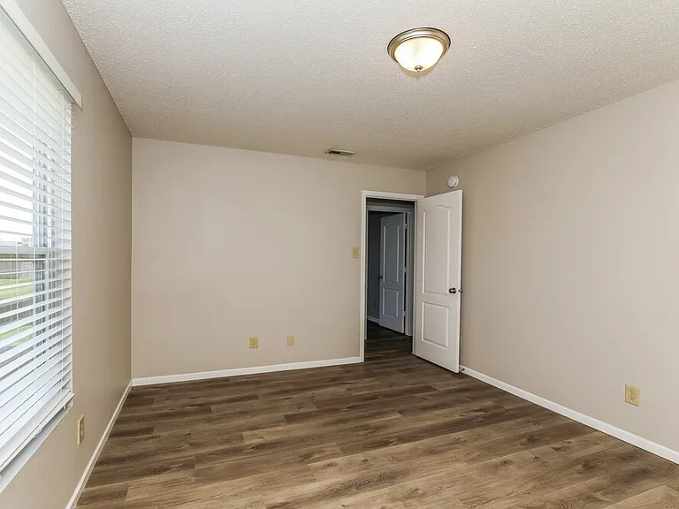 3143 Danube Way — Photo 14