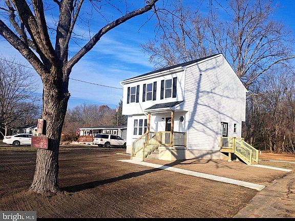 2nd image of 1488 N Tuckahoe Rd