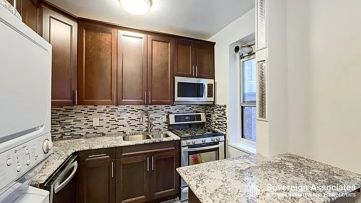 Sold by Sovereign Associates | media 10