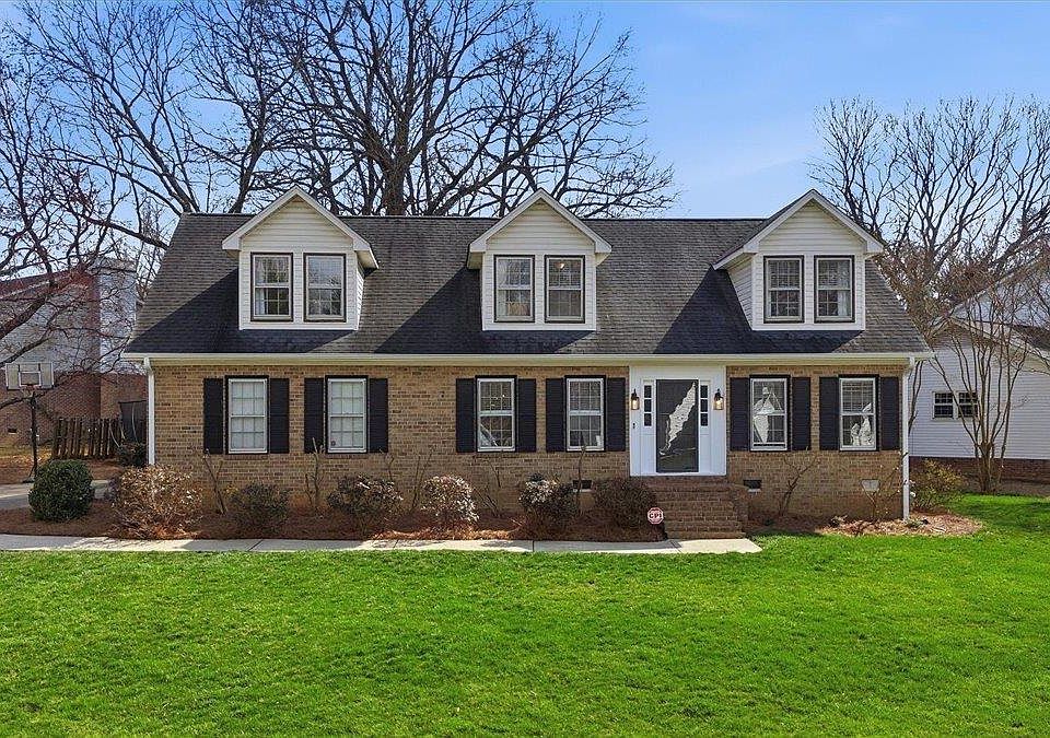 1st image of 100 Bridle Way