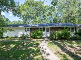 844 S Cavalier Dr, Springfield, MO 65802