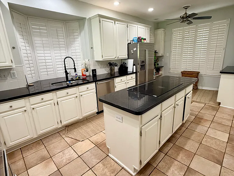 2651 Hidden Ridge Dr — Photo 28