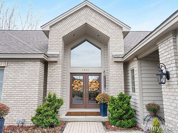 2nd image of 7855 Lone Oak Ct SE