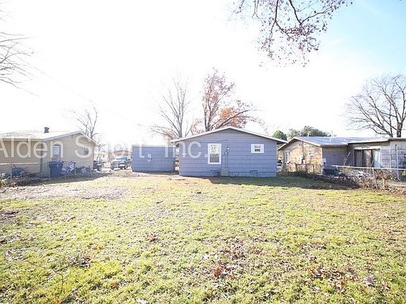 3rd image of 1621 Nash St