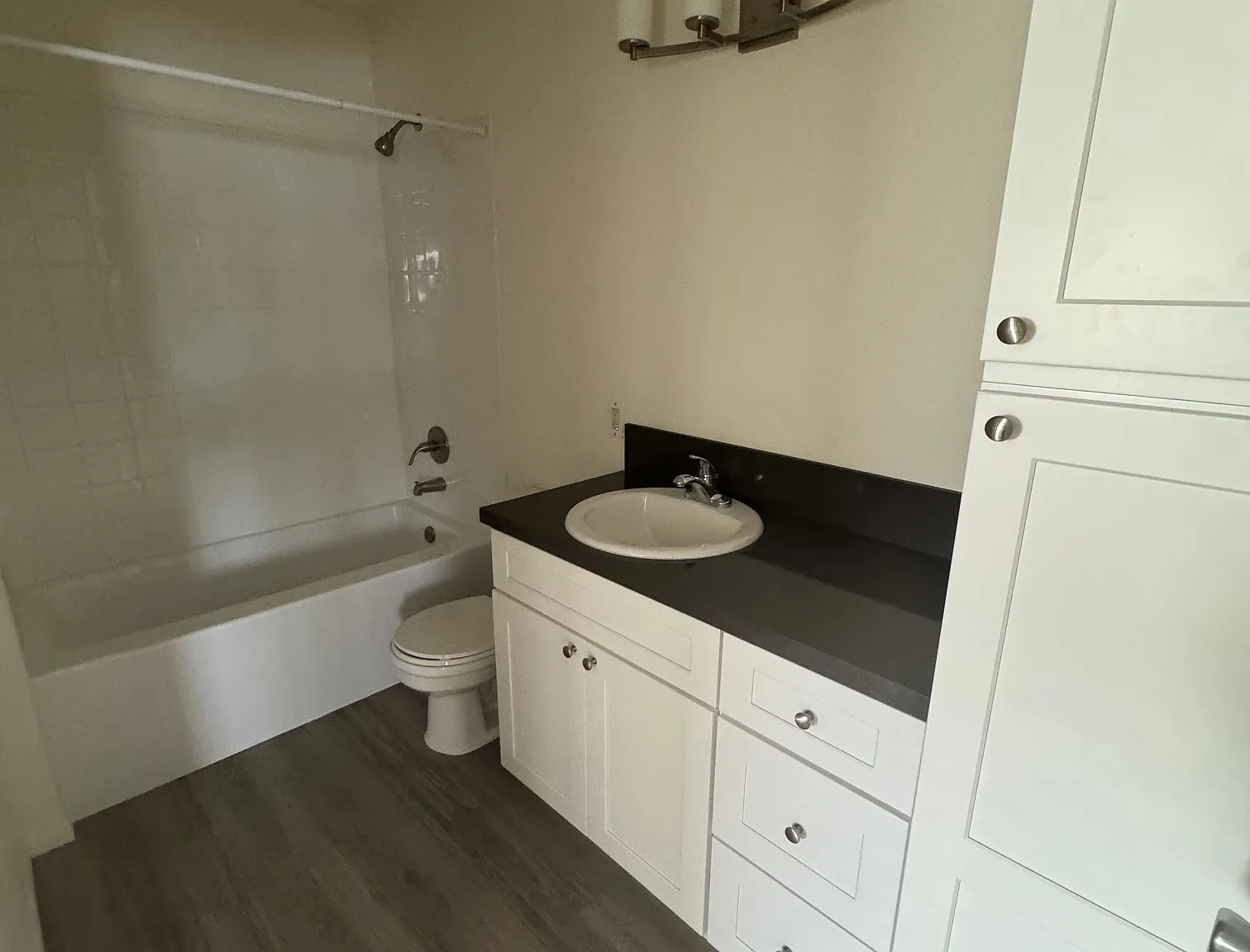 2 bed, 1.5 bath, $2,500 — Photo 2
