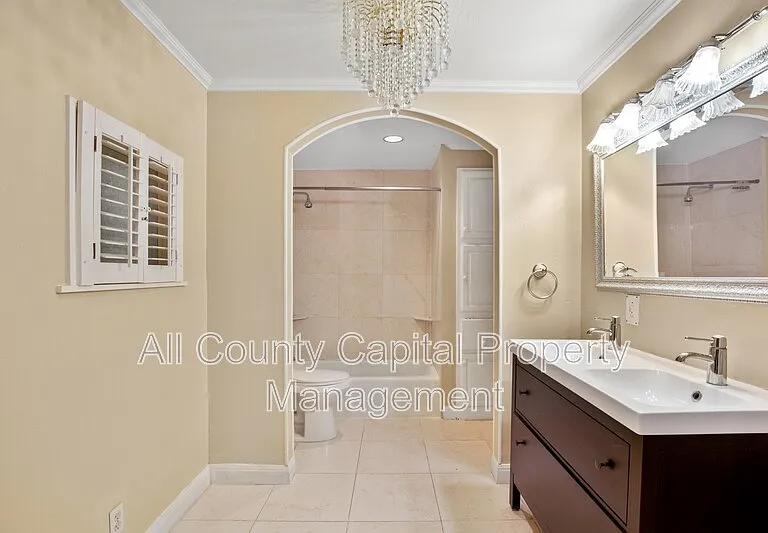1601 W 29th St #1601 — Photo 16