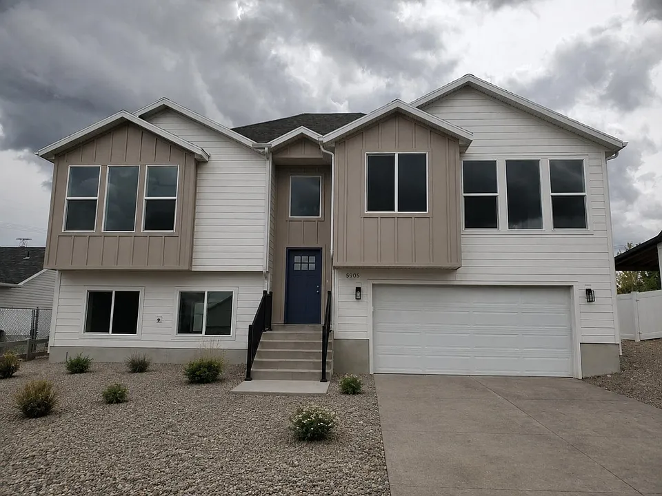 5905 W Jackling Way