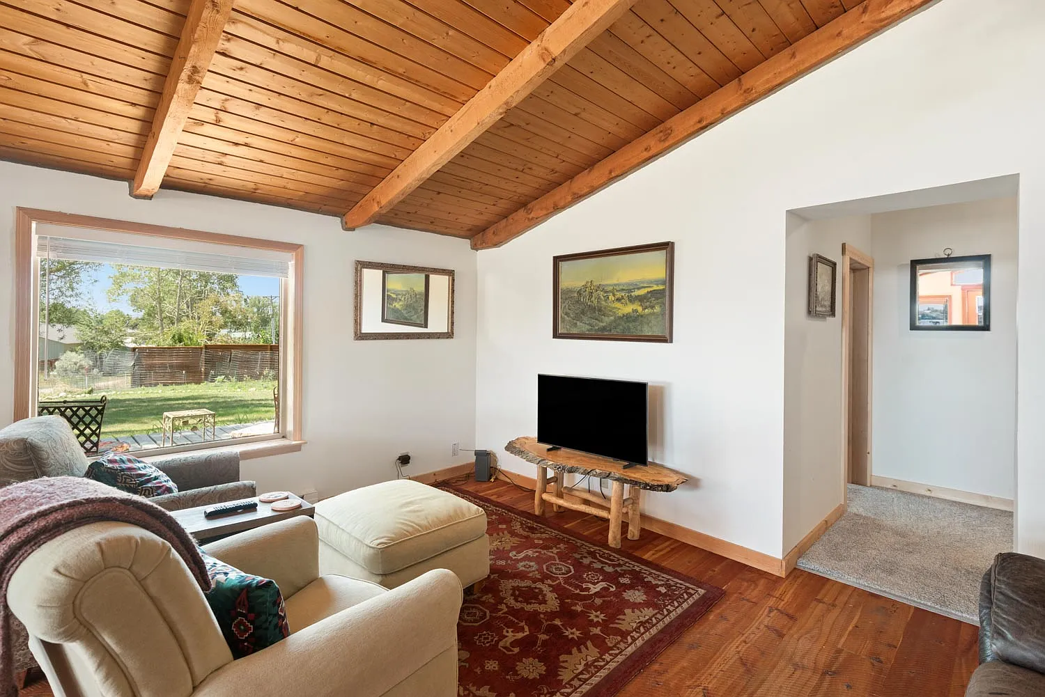 3 bed, 1470 sqft, $2,100 — Photo 3