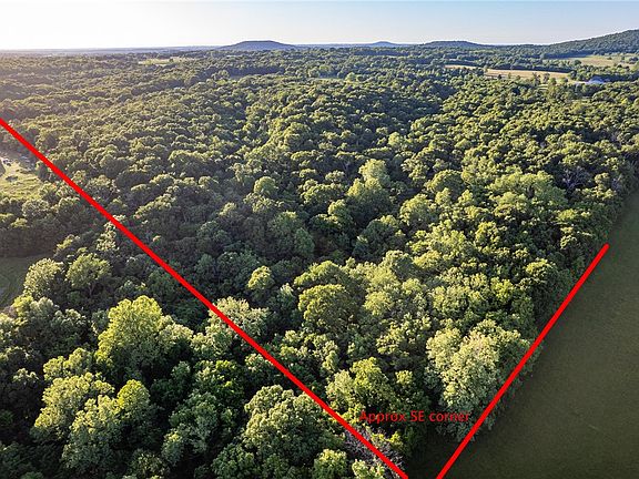 2nd image of 933 Dee Smith Rd