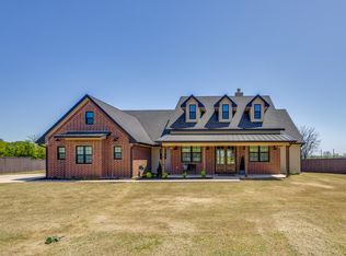 354 Pear Tree Ln, Collinsville, TX 76233