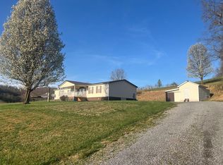 15393 Mountain Spring Rd, Abingdon, VA 24210