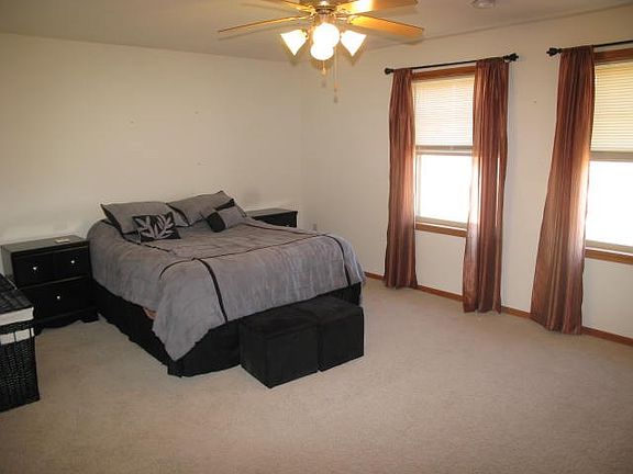 5th image of 1643 New Port Vista Dr