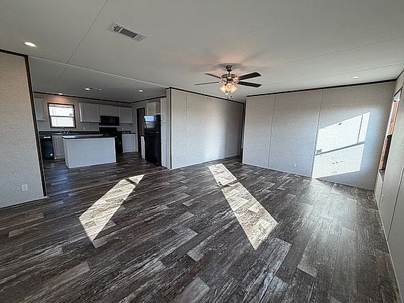 4th image of 1050 Brisas Dr