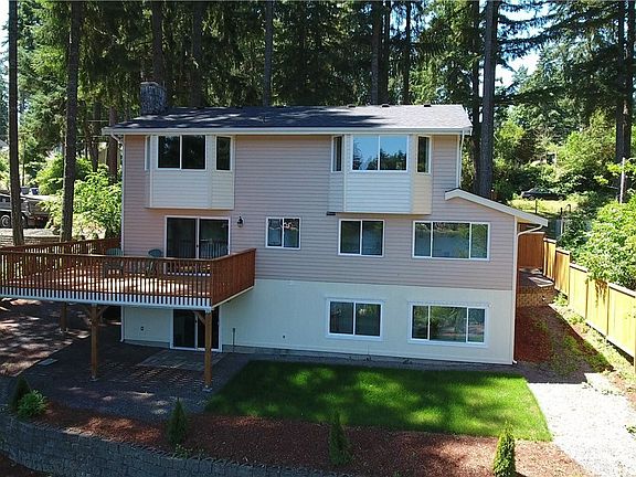 5th image of 2107 194th Ave SW