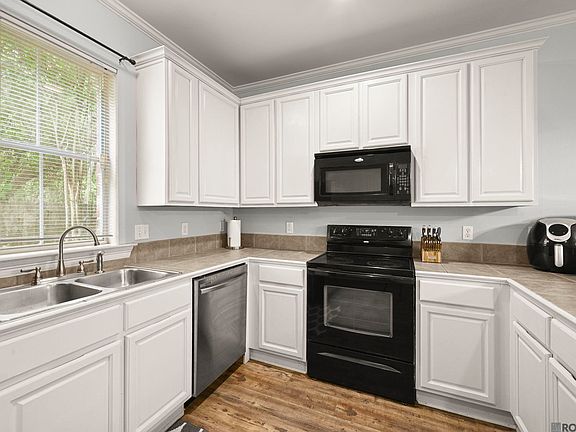 4th image of 2405 Brightside Dr APT 46