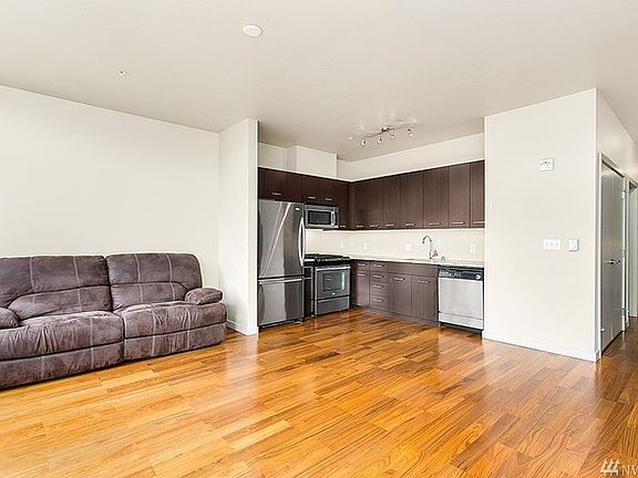 5th image of 2960 Eastlake Ave E APT 404
