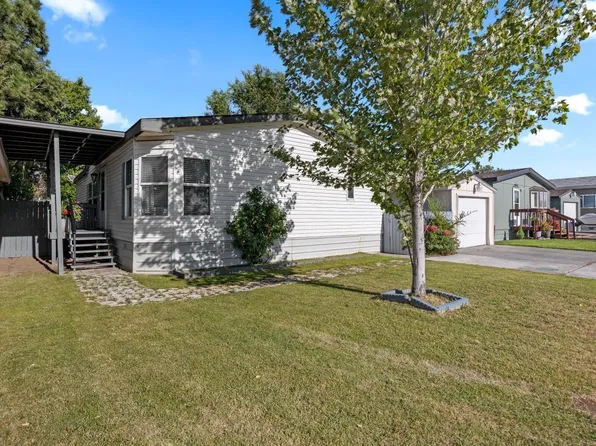 2105 N Steptoe St Trailer 119, Kennewick, WA 99336