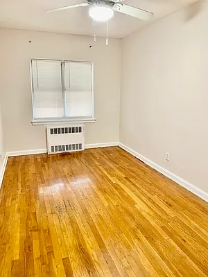 Rented by Halvatzis Realty | media 5