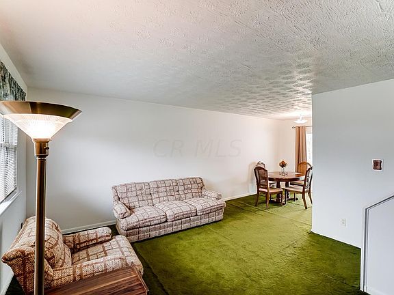 5th image of 1563 Burlington Ave