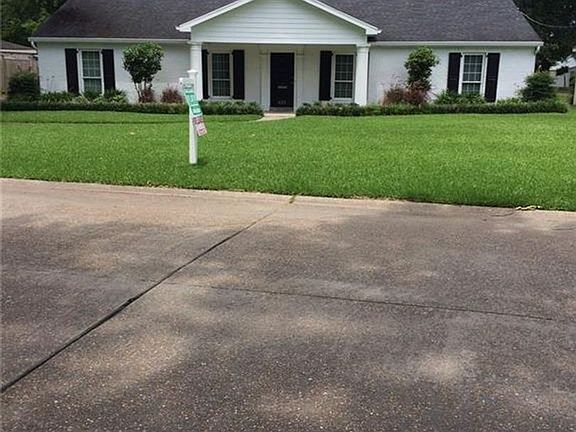 2nd image of 625 Orchard Dr