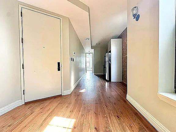 3rd image of 73 Jefferson St #2F