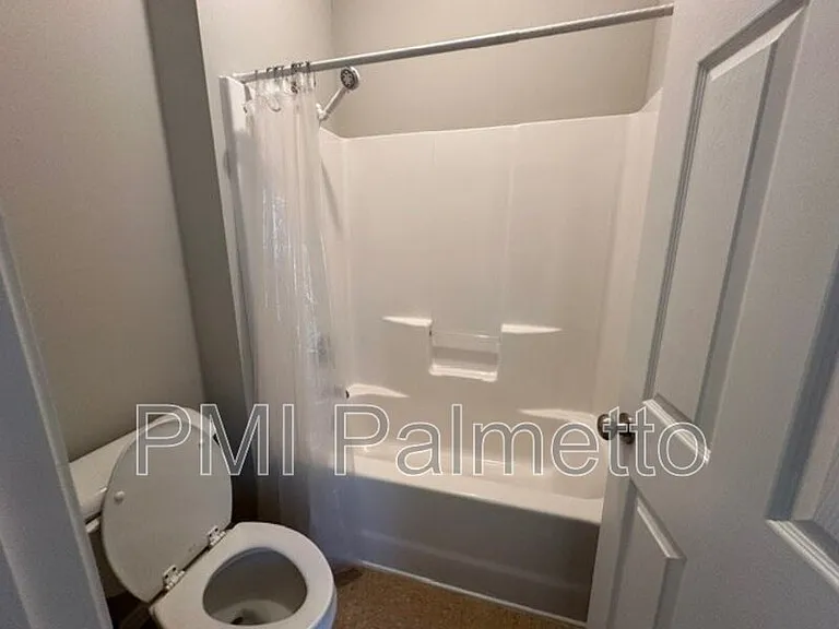 124 Fairview Park Dr — Photo 10