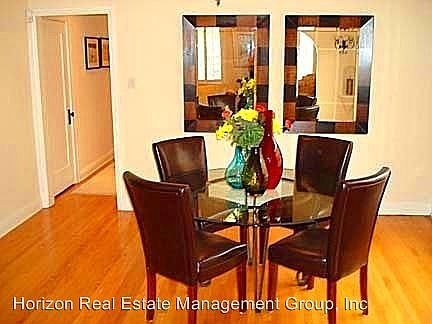 3rd image of 741 S Detroit St APT 2