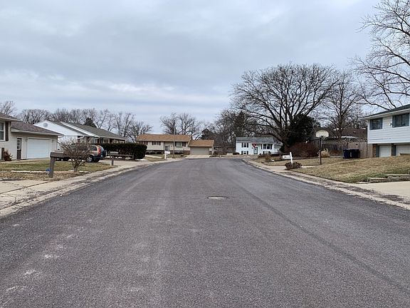 4th image of 4415 S Baker Ln