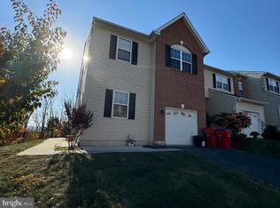 57 Green View Dr, Pottstown, PA 19464