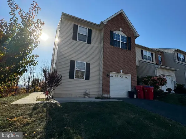 57 Green View Dr, Pottstown, PA 19464