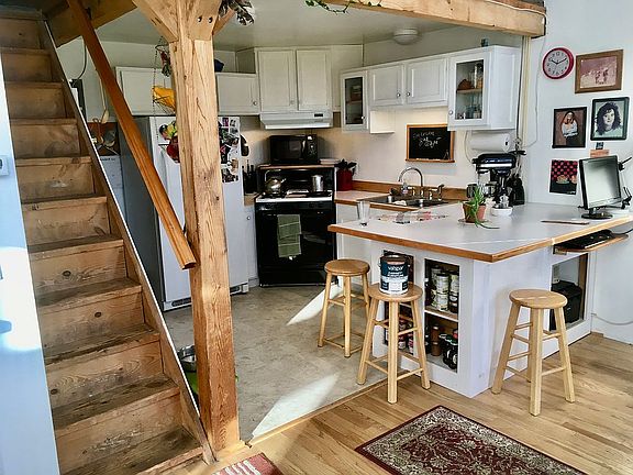 2nd image of 6885 Cummings Canyon Way