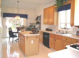 21 Brighton Ct, Monroe Township, NJ 08831