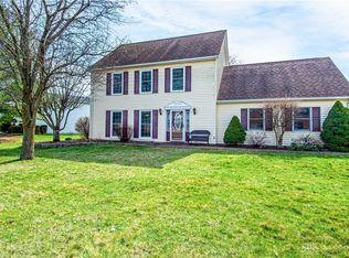 2226 Monterey Dr, Xenia, OH 45385