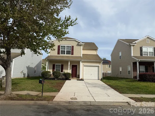 9019 Newfield St, Charlotte, NC 28216